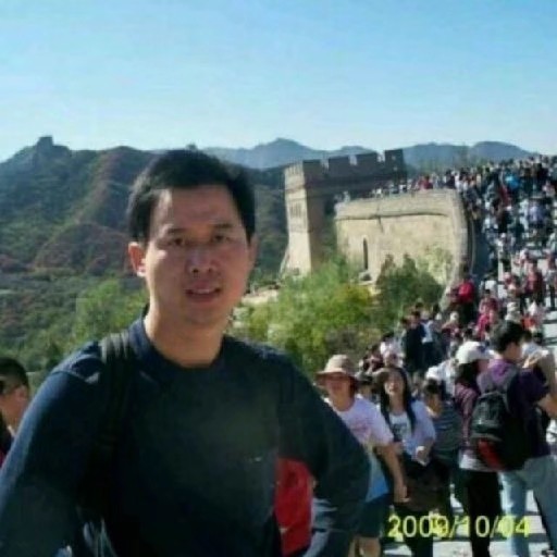 仝西运个人生活照2