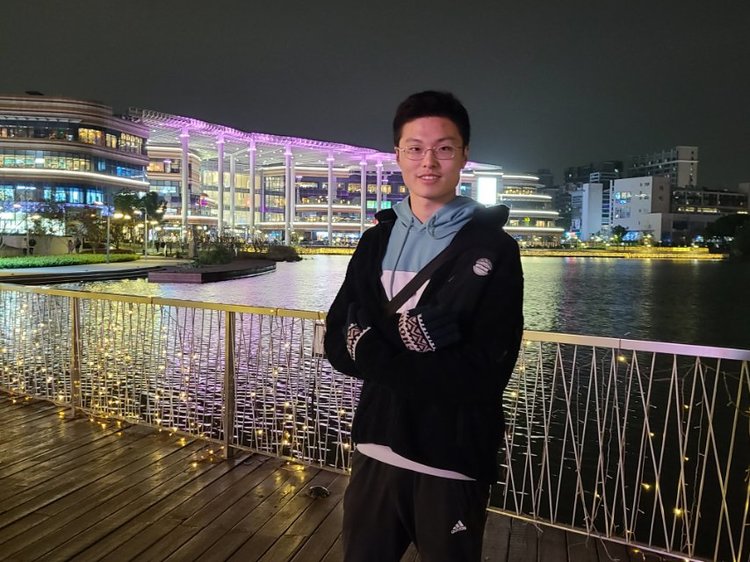 袁一锐个人生活照1