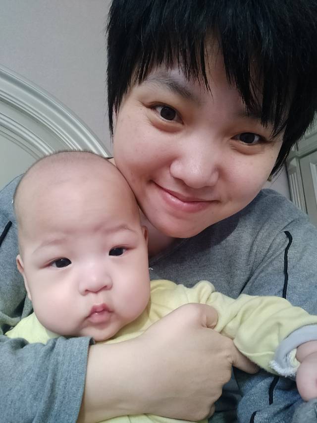 陈思妤个人生活照1