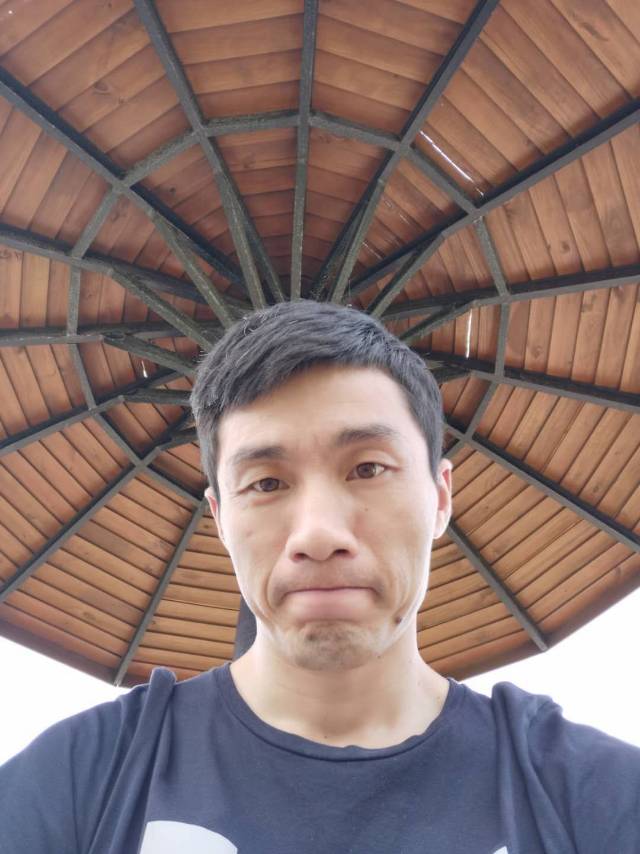 陶伟国个人生活照1