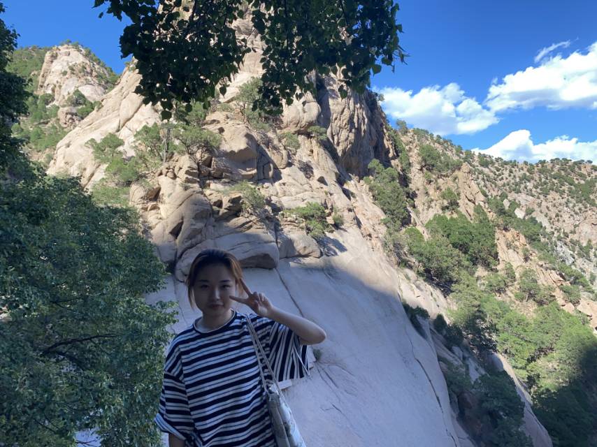 赵晗彤个人生活照1