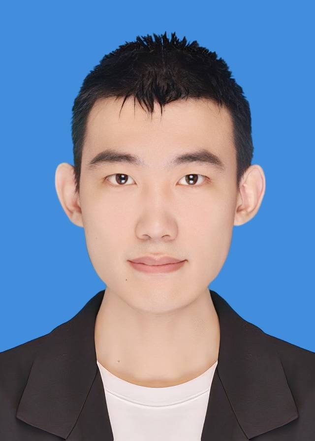 陈朗个人生活照1