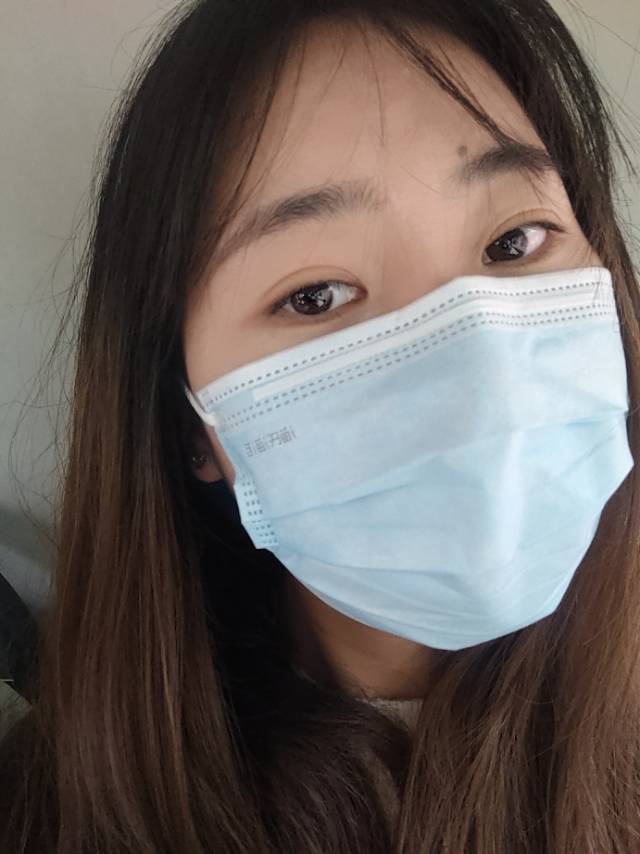 易湲源个人生活照1