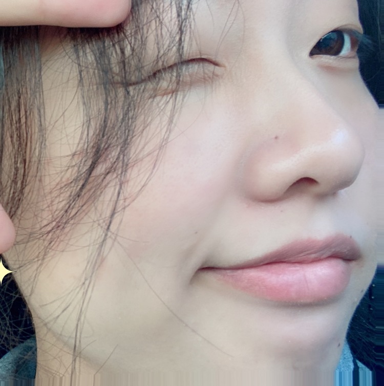 陈姝妤个人生活照1