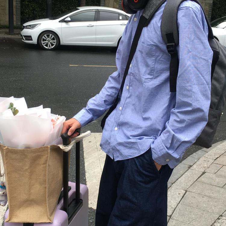 吕思清个人生活照3