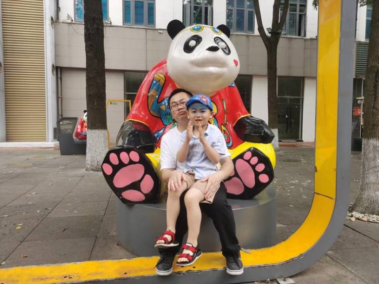 刘志伟个人生活照1