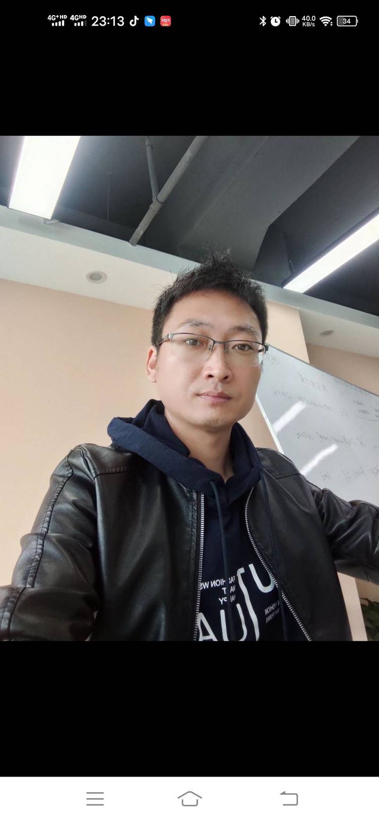 周老师个人生活照1