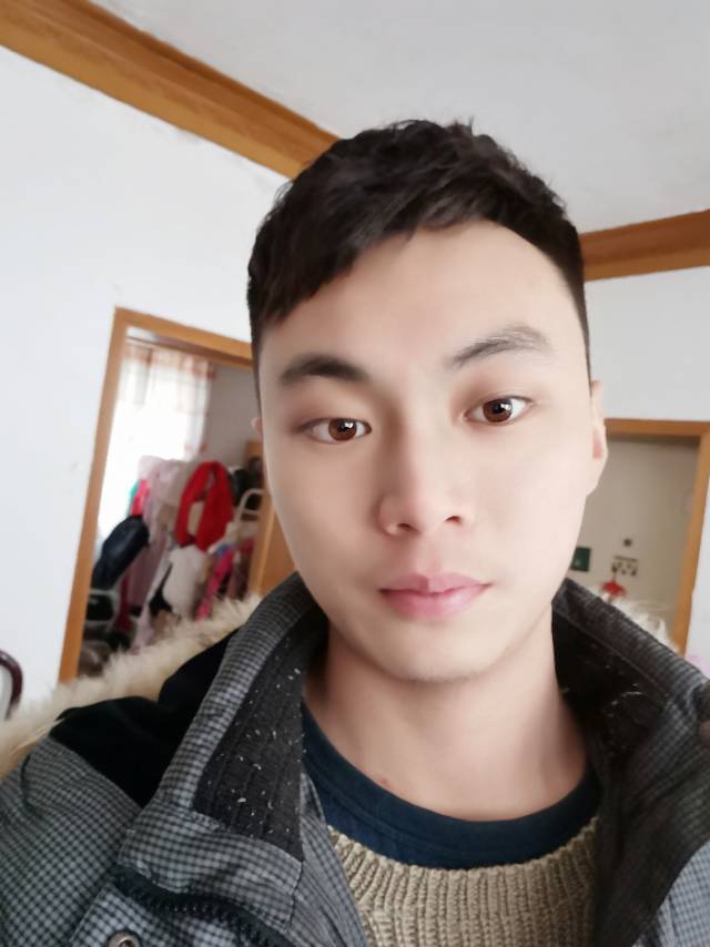 吴星烨个人生活照1