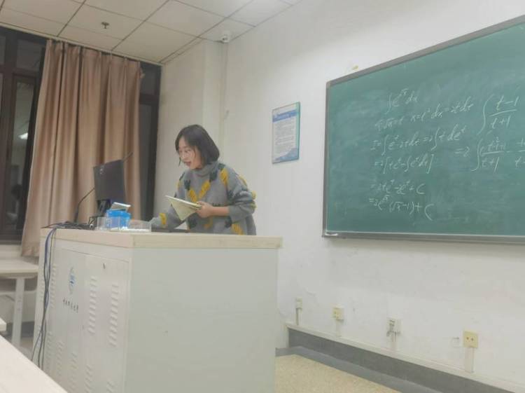 吴泽藩个人生活照2
