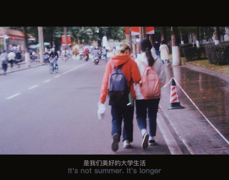 谭伟嘉个人生活照1