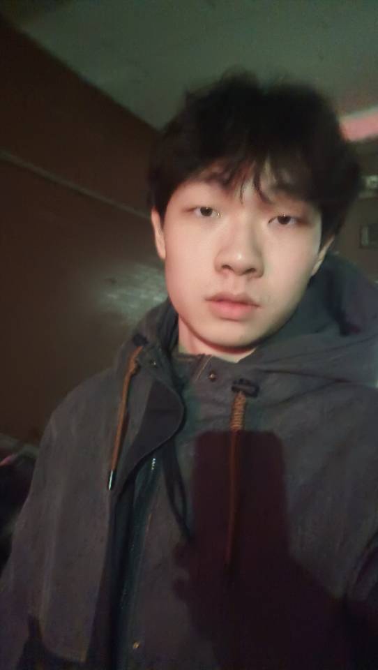 刘书辰个人生活照2