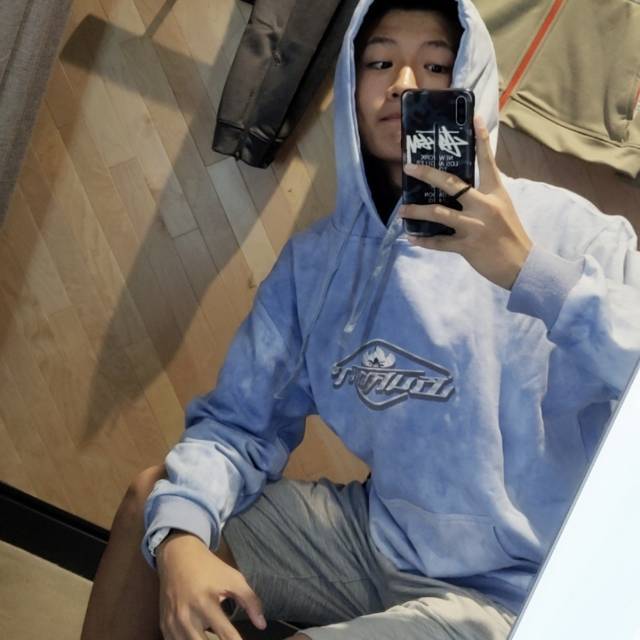 贺思捷个人生活照3