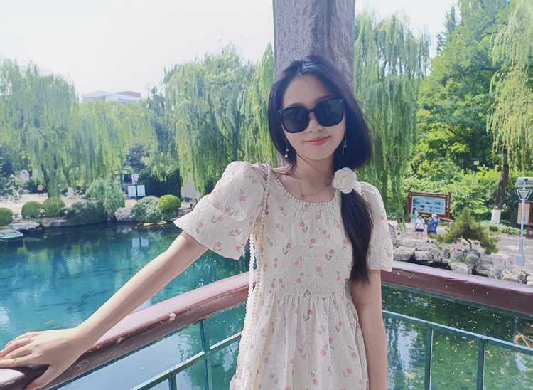 陈秀清个人生活照1
