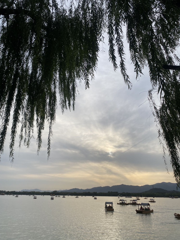 张梦个人生活照1