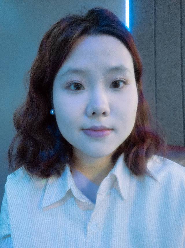 牛映之个人生活照1