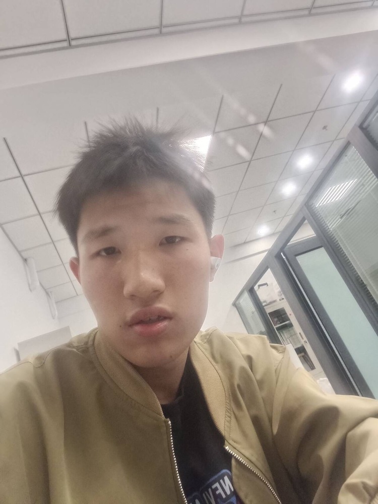 黄宇个人生活照1