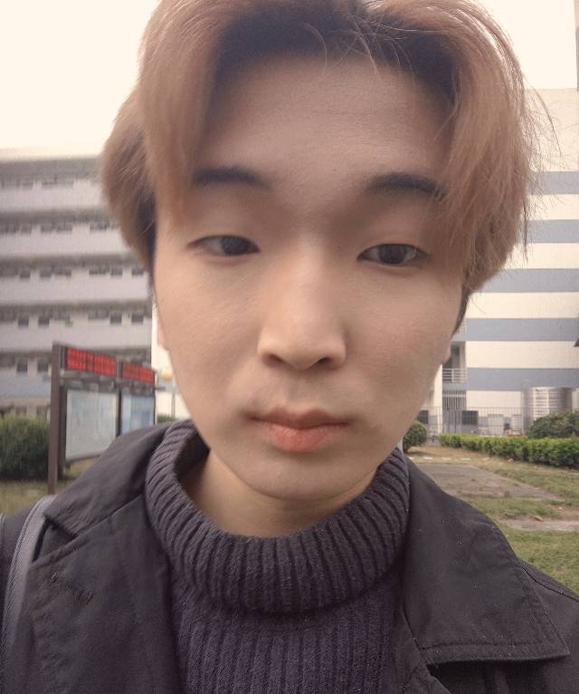 王洪轩个人生活照1