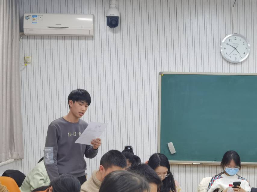 钟奇星个人生活照1