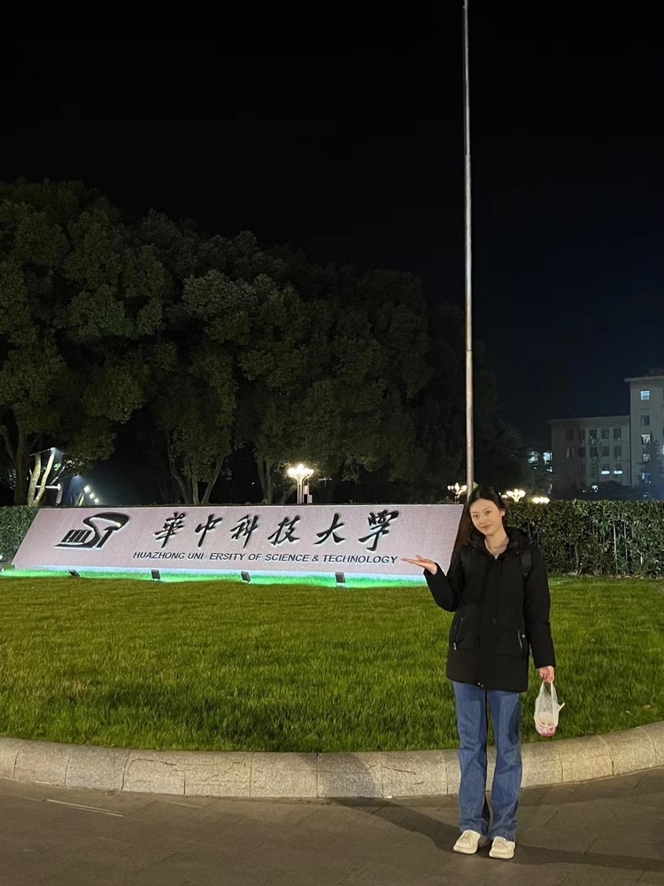 徐千淇个人生活照1
