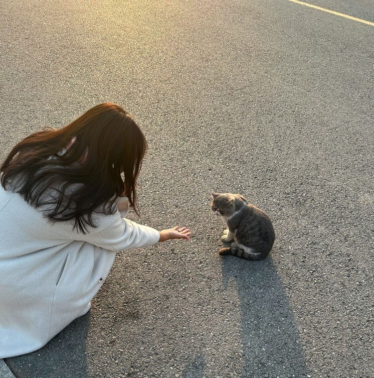 齐佳一个人生活照1