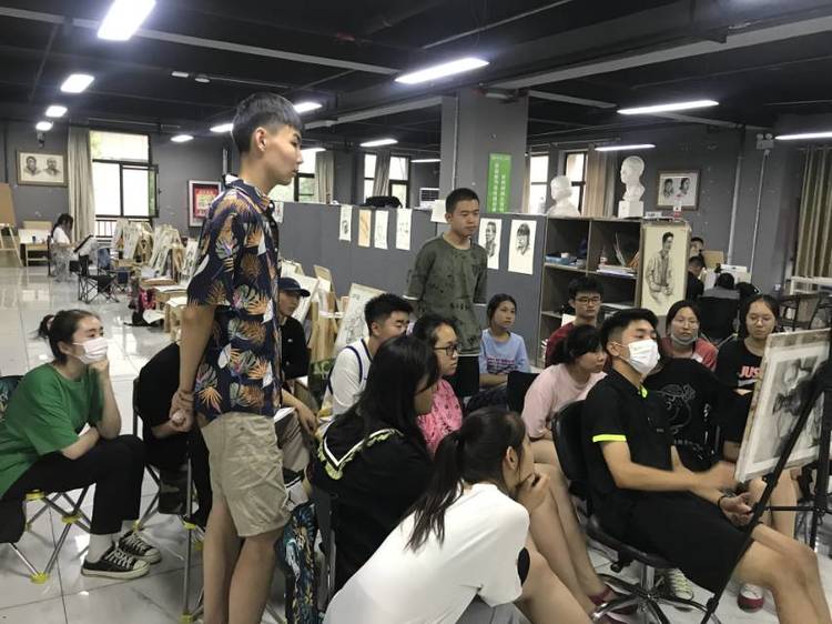 艾克个人生活照4