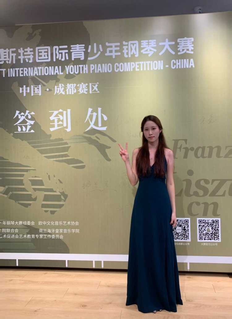 潘娅兰个人生活照8
