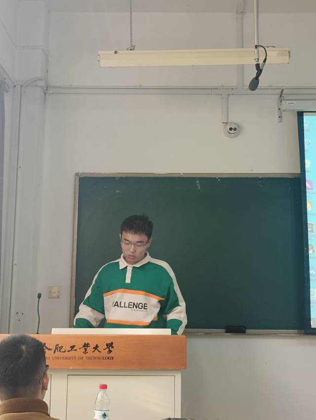 彭锦林个人生活照2