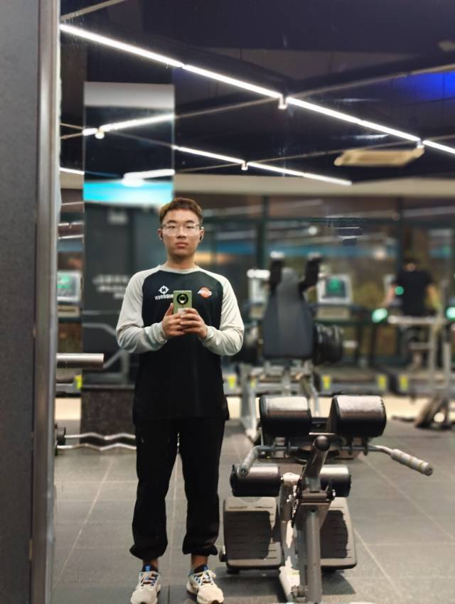 彭锦林个人生活照3