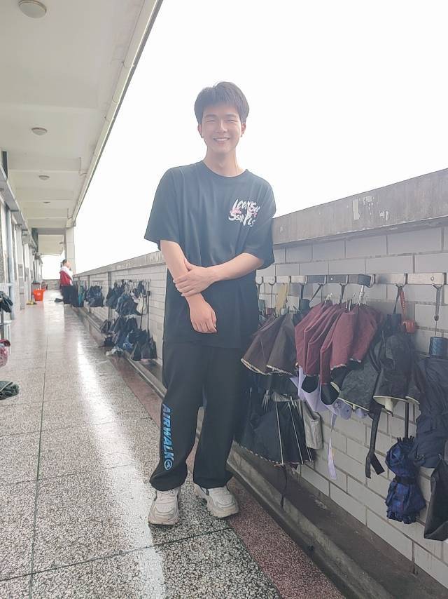 田坤个人生活照1