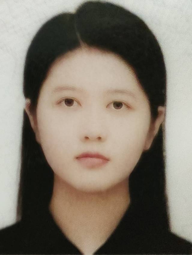 翁思源个人生活照1