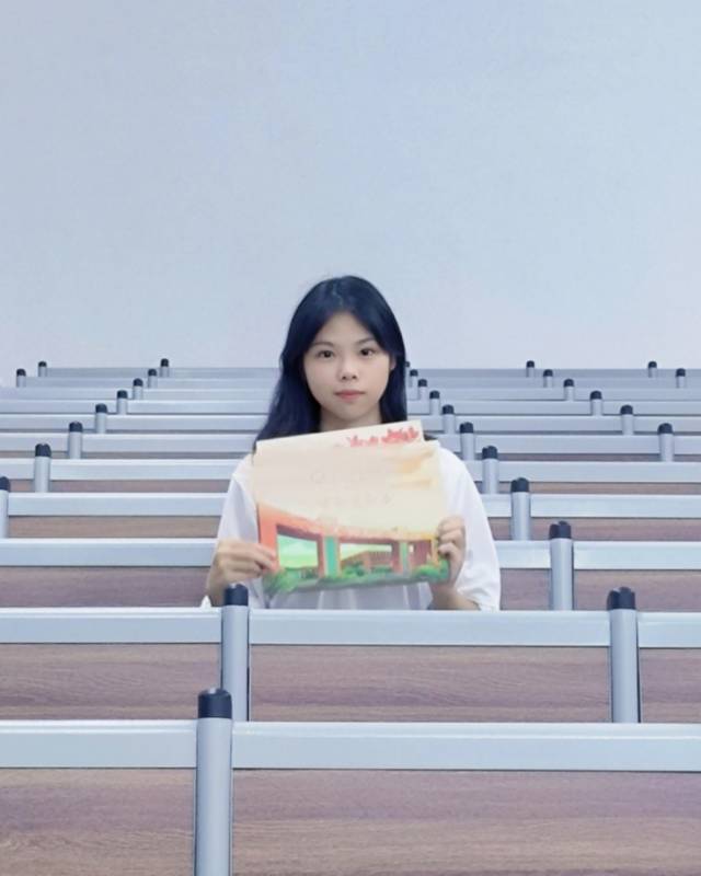 廖英婷个人生活照1