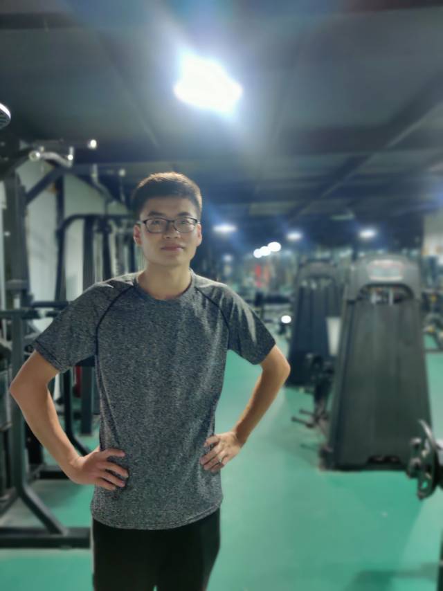 杨凯文个人生活照1
