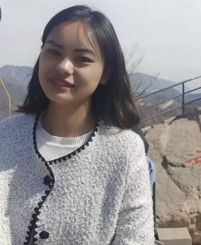张燕个人生活照1