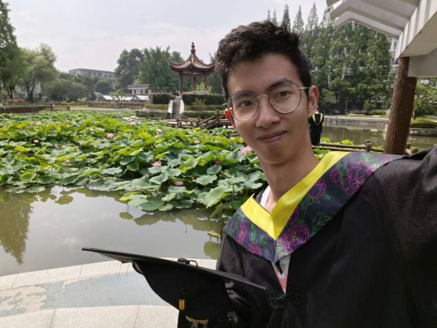 李煜洋个人生活照1