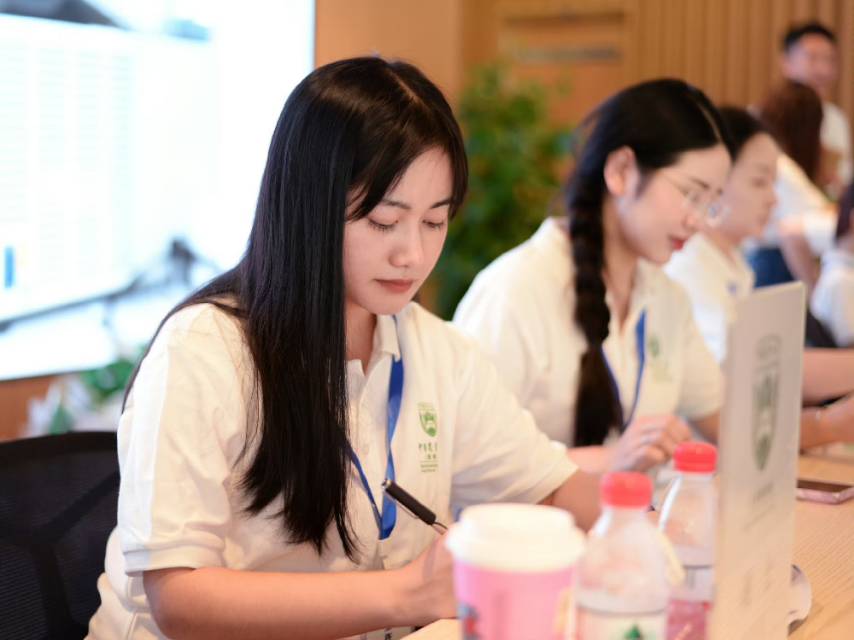 陈老师个人生活照1