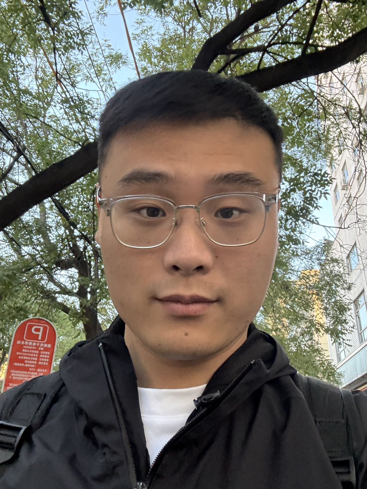 陈再洋个人生活照1