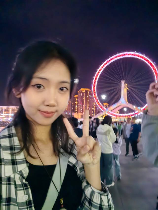 李籽涵个人生活照1