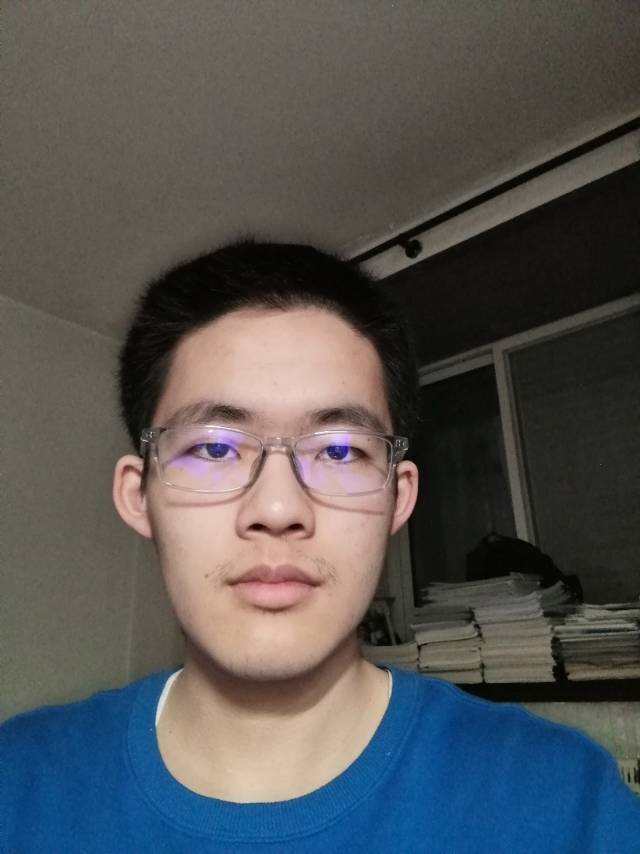 苏贺个人生活照2
