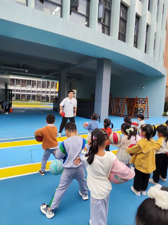 姜子坤个人生活照2