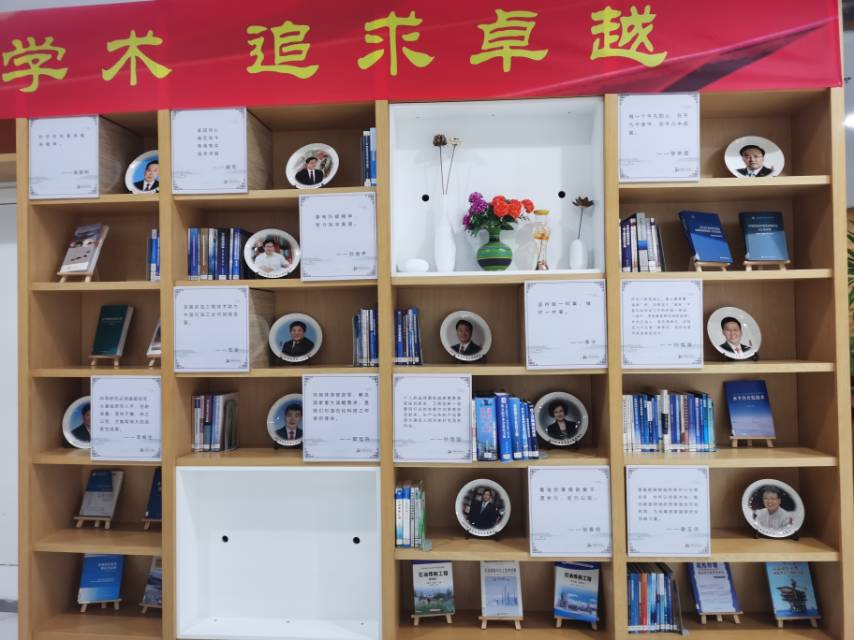 殷淑翠个人生活照1