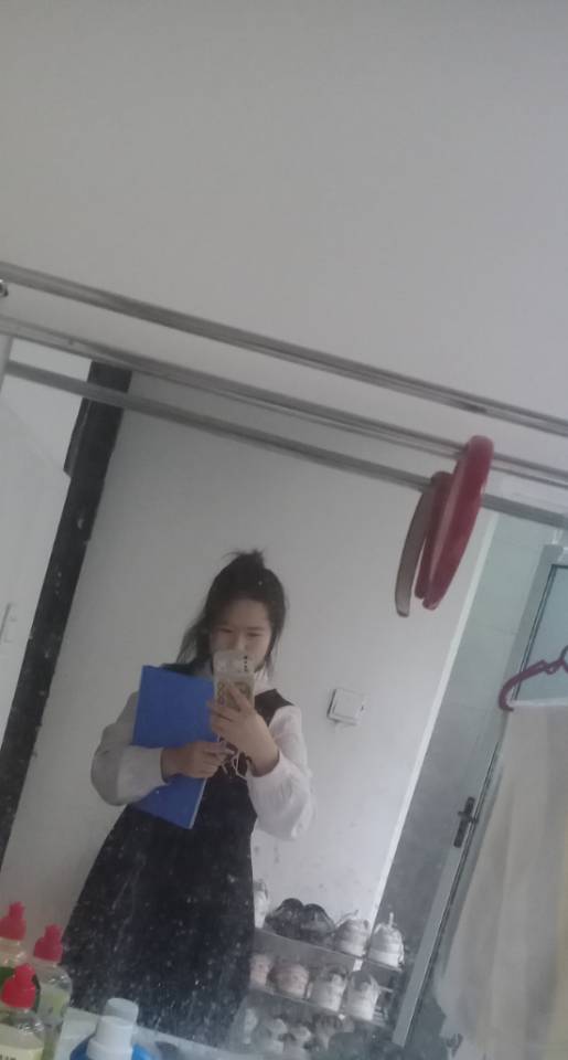萧异凤个人生活照3