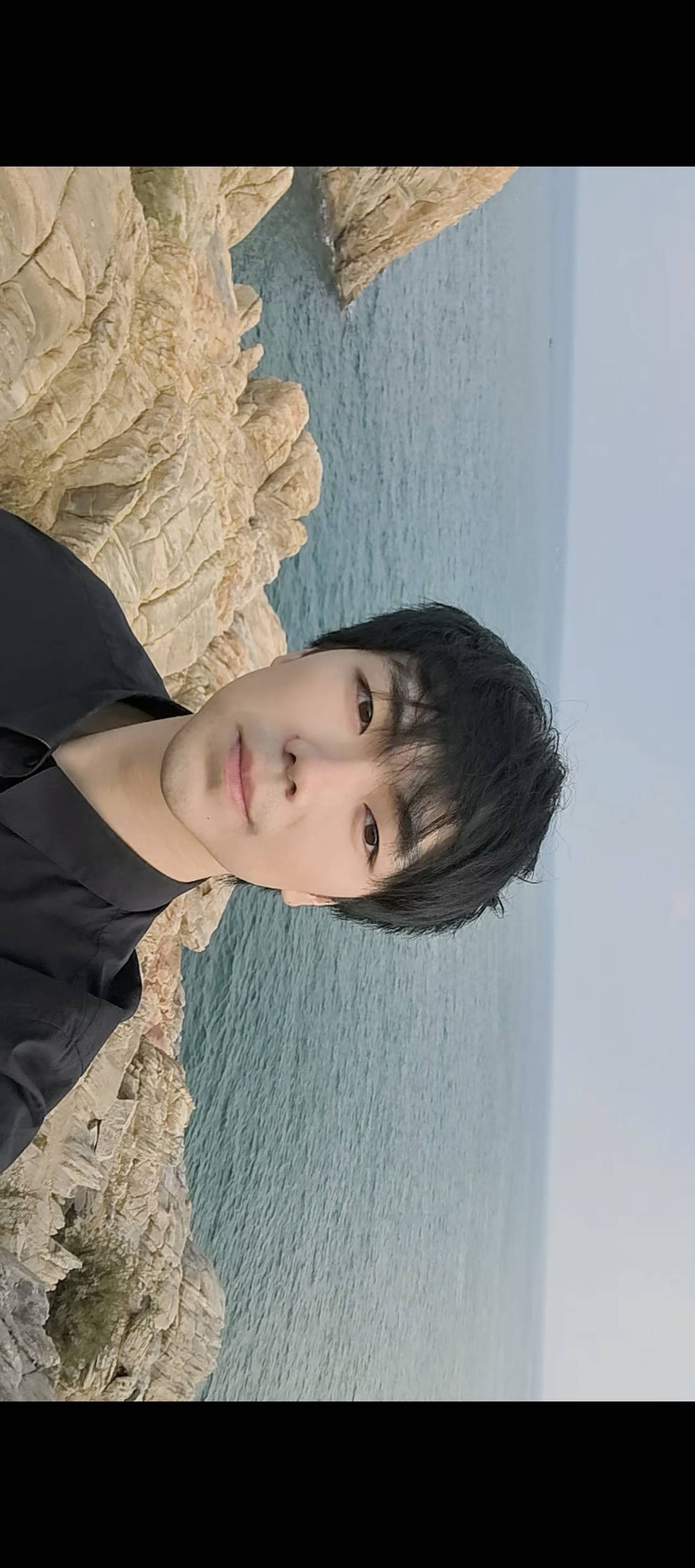吕文钦个人生活照1