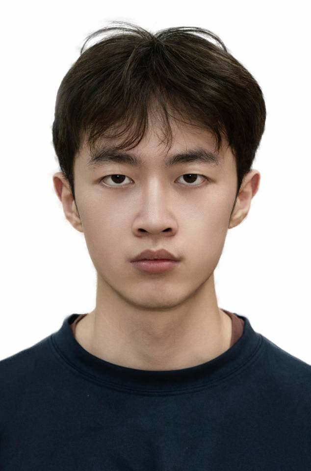 杨博程个人生活照1