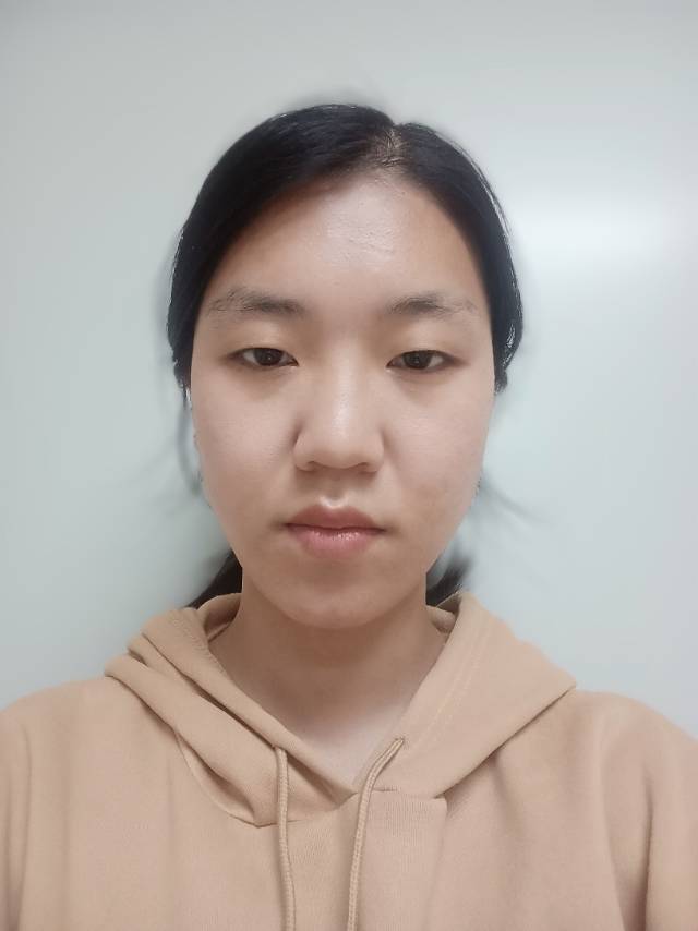 常孟文个人生活照1