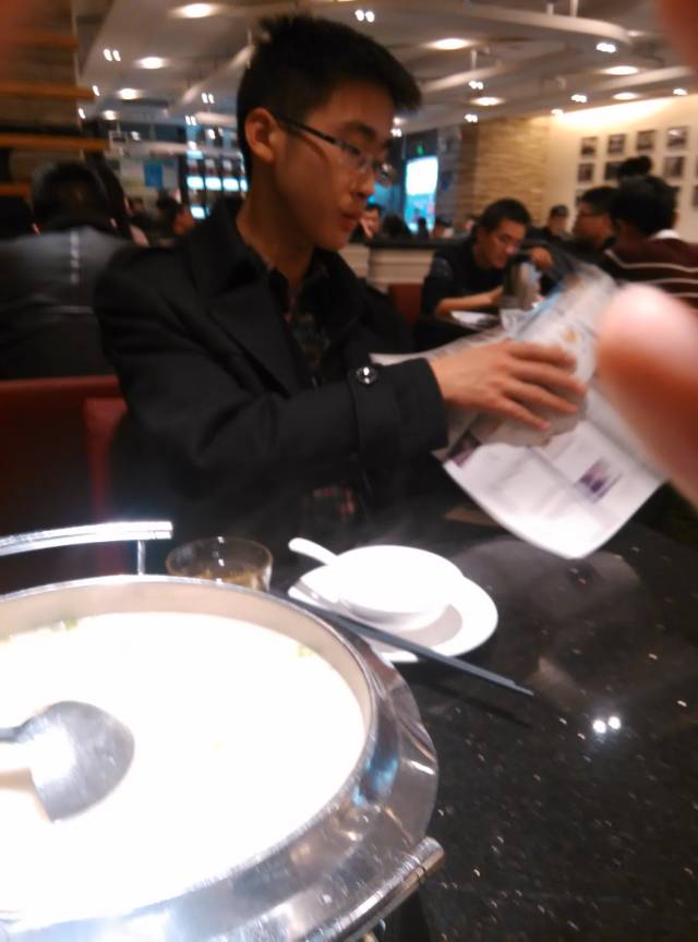 章老师个人生活照1