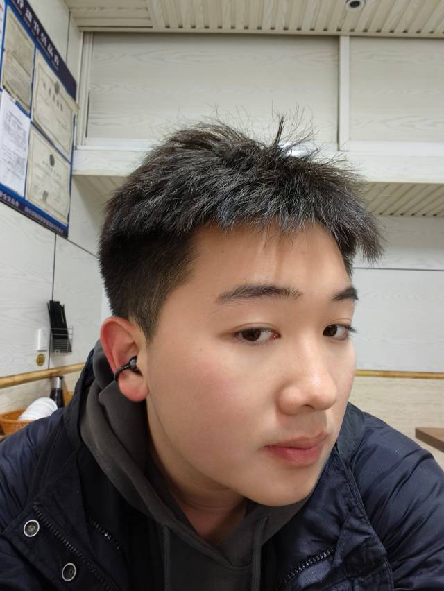 郭子一个人生活照2