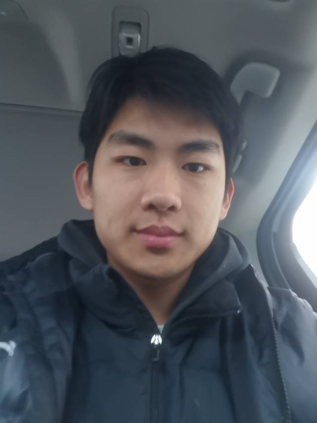 李士杰个人生活照1