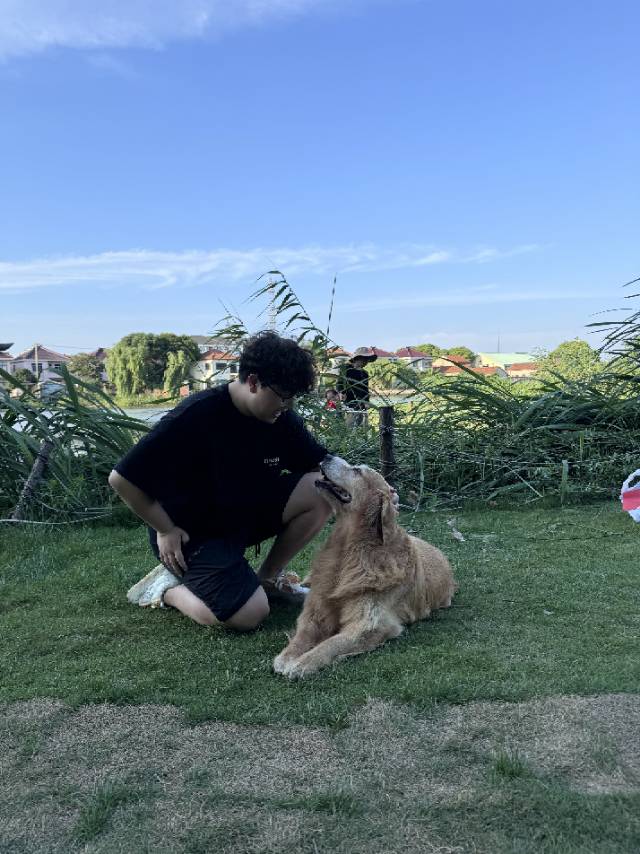 王子羽个人生活照1