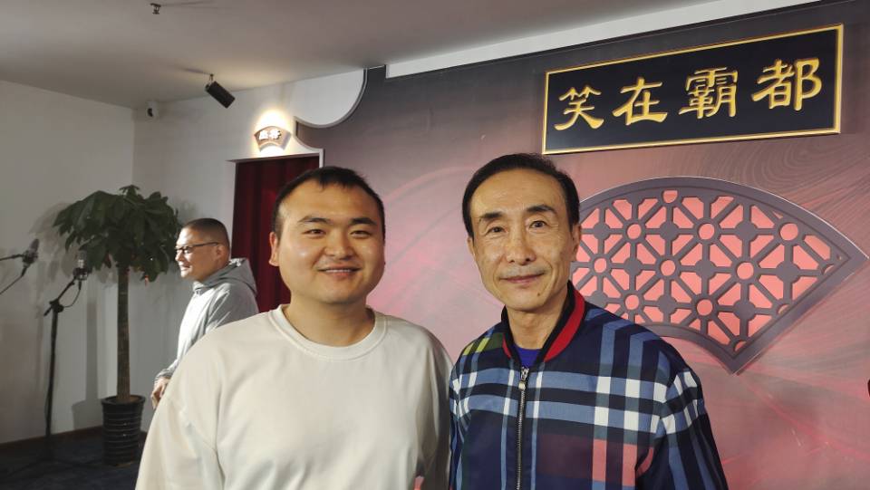 孟健个人生活照1