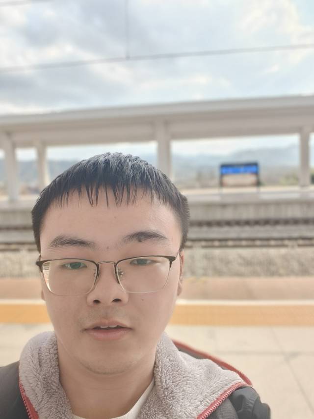 倪子鸣个人生活照1